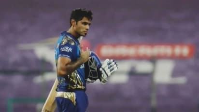 IPL 2020: విరాట్ చేసిన పనికి సూర్యకుమార్ యాదవ్ ‘కూల్’ సమాధానం... వీడియో వైరల్...