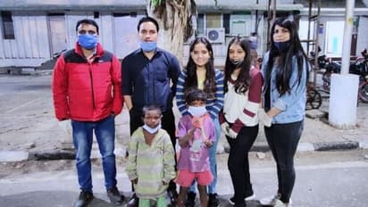 बड़ी दर्दनाक है इन लावारिस मासूम भाई-बहन की कहानी, रोते हुए बोले-मम्मी-पापा ट्रेन से कटकर मर गए