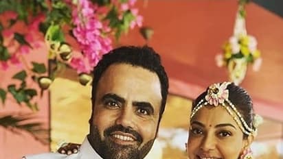 హల్దీ వేడుకలో కాబోయే భర్తతో కలిసి స్టెప్పులేసిన కాజల్‌(ఫోటోస్‌ వైరల్‌)