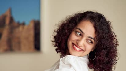 హెయిర్ కట్ చేయించుకున్న నిత్యా...నెటిజన్స్ సూపర్ రెస్పాన్స్..!