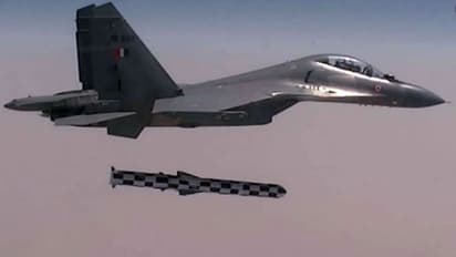 ब्रह्मोस से लैस सुखोई ने हिंद महासागर में 300 किमी दूर के लक्ष्य पर साधा निशाना, वायुसेना ने किया सफल परीक्षण