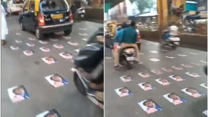 ഇസ്ലാമിനെക്കുറിച്ച് പരാമര്ശം; ഫ്രാന്സ് പ്രസിഡന്റ് മക്രോണിന്റെ ചിത്രം റോഡില് പതിച്ച് മുംബൈയില് പ്രതിഷേധം