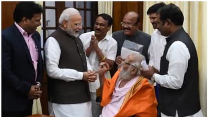 ആത്മീയനേതാവ് റാംറാവു മഹാരാജ് അന്തരിച്ചു; ആദരാഞ്ജലിയര്പ്പിച്ച് മോദിയും അമിത് ഷായും