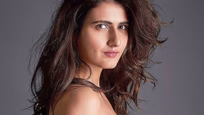 'മൂന്ന് വയസില്‍ ലൈംഗികമായി പീഡിപ്പിക്കപ്പെട്ടു'; വെളിപ്പെടുത്തലുമായി നടി