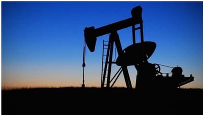 রাশিয়া-ইউক্রেন যুদ্ধের আঁচ আন্তর্জাতিক তেল বাজারে, ২০০৮কে ছাপিয়ে গেছে মূল্যবৃদ্ধি