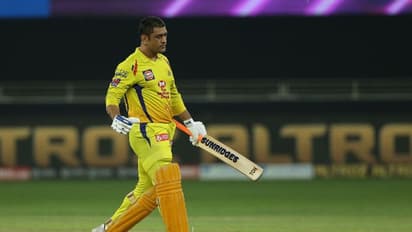 ചെന്നൈയുടെ 'തല'യാകാന് ഇനി ധോണിയുണ്ടാവില്ലെന്ന് സഞ്ജയ് ബംഗാര്; പുതിയ നായകനെ പ്രവചിച്ച് മുന്താരം