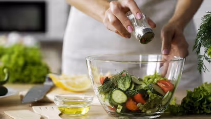 ഉപ്പുകള് പലവിധം; ഏത് ഉപ്പ് ഉപയോഗിക്കുന്നതാണ് നല്ലത്?