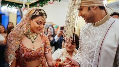 20 பேர் சேர்ந்து உருவாக்கிய காஸ்ட்லி ஹெலங்கா... கல்யாண உடையில் காஜல் நடத்திய அசத்தல் போட்டோ ஷூட்...!