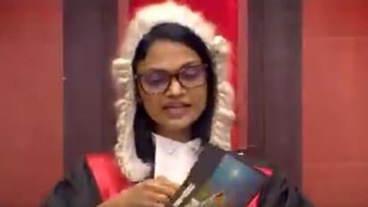 விவாத மன்றமாக மாறிய பிக்பாஸ் வீடு..! கூண்டில் ஏறிய போட்டியாளர்களுக்கு நீதி வழங்கும் சுசித்ரா..!