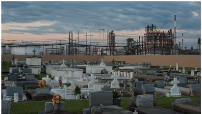 ഒരുവീട്ടില് ഒരാളെങ്കിലും കാന്സര് വന്നു മരിക്കുന്ന സ്ഥലം, കൊവിഡ് ദുരിതം കൂടി പേറി കാന്സര് ആലിയിലെ ജനങ്ങള്