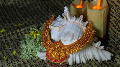 ধনতেরাসে বিপুল ছাড় মিলছে সোনায়, আকর্ষণীয় অফার হিরের গয়নাতেও