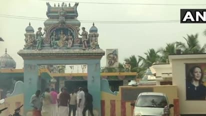 মার্কিন রাষ্ট্রপতি নির্বাচন শুরু, আমেরিকায় 'গ্রামের নাতনির' জয়ের জন্য পুজো তামিল গ্রামে
