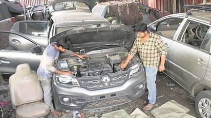 కారు ఇంజన్ వేడేక్కుతుందా అయితే వెంటనే ఇలా చేయండి.. లేదంటే ప్రమాదం జరగవవచ్చు..