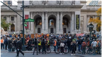 Coronavirus cases surge by record in US for second day in a row, up by over 120,000