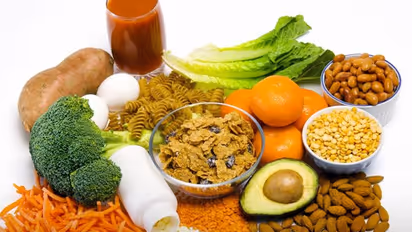 স্কিন এজিং রোধে অব্যর্থ দাওয়াই এই ভিটামিন, জেনে নিন এর অবিশ্বাস্য উপকারীতা