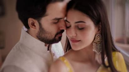 ಹಳದಿ ಸೀರೆಯಲ್ಲಿ ಕಾಜಲ್: ಬ್ಲೌಸ್‌ನಲ್ಲೇ ಎಟ್ಯಾಚ್ ಆಗಿತ್ತು ಅಟ್ರಾಕ್ಟಿವ್ ಜ್ಯುವೆಲ್ಲರಿ