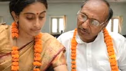 ഇന്ത്യയിലെ ഏറ്റവും പ്രശസ്തമായ ആ പ്രണയജോടികള് വേര്പിരിഞ്ഞു, 'ലവ് ഗുരു' ഇപ്പോള് ഒറ്റയ്ക്കാണ്!