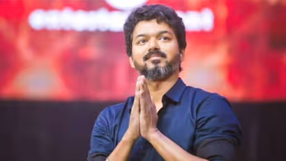 വിജയ് ഫാന്‍സ് അസോസിയേഷന്‍റെ പേരില്‍ രാഷ്ട്രീയ പാര്‍ട്ടി; തന്‍റേതല്ല, അച്ഛന്‍റേതെന്ന് വിജയ്