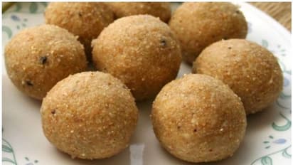 വീട്ടിൽ അവൽ ഇരിപ്പുണ്ടോ....? ലഡു ഉണ്ടാക്കിയാലോ....