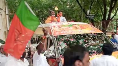 തമിഴ്നാട്ടില് ബിജെപിയുടെ വെട്രിവേല് യാത്ര പൊലീസ് തടഞ്ഞു ; നൂറോളം പ്രവര്ത്തകര് അറസ്റ്റില്