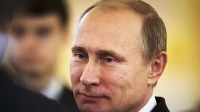 ಅಧ್ಯಕ್ಷ ಪುಟಿನ್ಗೆ ಪಾರ್ಕಿನ್ಸನ್ ಕಾಯಿಲೆ: ಶೀಘ್ರ ಪದತ್ಯಾಗ!