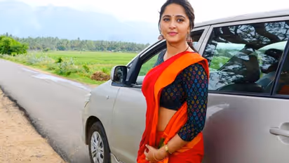 மீண்டும் உடல் எடை கூடி சும்மா அமுல் பேபியாக மாறிய அனுஷ்கா!  புகைப்படத்தை பார்த்து ஷாக் ஆகிய ரசிகர்கள்!