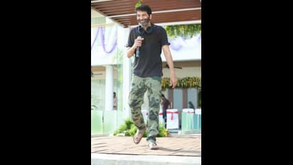 మాటల మాంత్రికుడి అరుదైన విషయాలు.. త్రివిక్రమ్ బర్త్ డే స్పెషల్