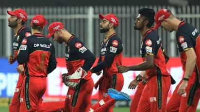 ఆర్‌సీబీకి షాక్ ఇచ్చిన జోష్ ఫిలిప్... న్యూజిలాండ్ హిట్టర్‌ను పట్టుకొచ్చిన ఛాలెంజర్స్...