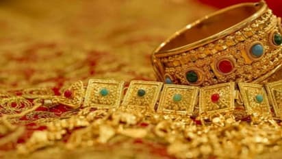 Gold Rate Today: കാലിടറി സ്വർണവില; വെള്ളിയുടെ വിലയിൽ മാറ്റമില്ല