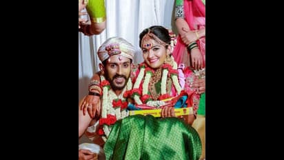 ಕುಟುಂಬಕ್ಕೆ ಪುಟ್ಟ ಕಂದಮ್ಮನ ಬರ ಮಾಡಿಕೊಳ್ಳುತ್ತಿರುವ ಕಿರುತೆರೆ ನಟಿ ರಾಧಿಕಾ ಹಾಗೂ ನಟ ಶ್ರವಂತ್!