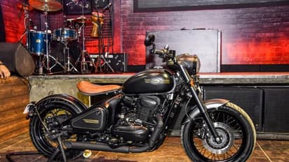 ഈ ഉത്സവകാലത്ത് നിരത്തിലെത്തിയത് 2000 ജാവ പെരാക്കുകള്