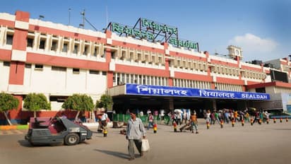 শিয়ালদহ ফ্লাইওভারের নিচে কর্তব্যরত পুলিশকর্মীকে ছুরির কোপ, গ্রেফতার মদ্যপ যুবক