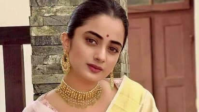 നമിത പ്രമോദിന്റെ പുതിയ ഫോട്ടോഷൂട്ടും ഹിറ്റ്- ഫോട്ടോകള്‍ കാണാം