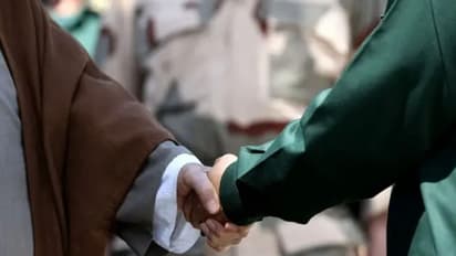 ಹಿರಿಯ ವ್ಯಕ್ತಿ ಜೊತೆ ಪ್ರೀತಿಯಲ್ಲಿ ಬಿದ್ದವಳಿಗೆ ಕಾಡುತ್ತಿದೆ ಈ ಸಮಸ್ಯೆ!