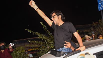 जेल से रिहा हुए अर्नब गोस्वामी, समर्थकों में दौड़ी खुशी की लहर; बोले- ये पूरे भारत की जीत