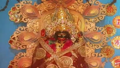 কালীমাতার দর্শনে চড়তে হবে পাহাড়, ১২০টি সিঁড়ি বেয়ে মা কালীর দর্শন পুরুলিয়ায়