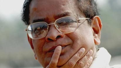 হুমায়ূন আহমেদের জন্মদিন ঘিরে উন্মাদনা, হিমু চরিত্র নিয়ে রেস্টুরেন্ট ‘হিমু আড্ডা’ আজও সচল