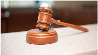 రహస్య గదిలో 9 డెడ్బాడీలు: దోషికి మరణశిక్ష విధింపు