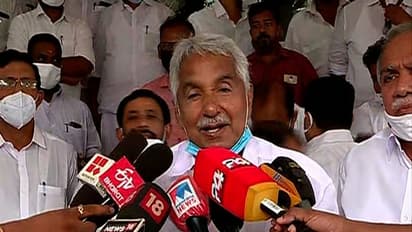 Congress|പുന:സംഘടന നടപടികൾ നിർത്തിവയ്ക്കണമെന്ന് ഉമ്മൻചാണ്ടി;അതൃപ്തി അറിയിക്കാൻ നാളെ സോണിയയെ കാണും