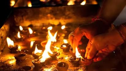 ഇന്ന് ദീപാവലി, കൊവിഡ് പശ്ചാത്തലത്തിൽ കരുതലോടെ ആഘോഷം വീടുകളിൽ