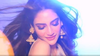 'নুসরত বসিরহাটের আপডেট কী', সোশ্যাল মিডিয়ায় শাহরুখ রোম্যান্সে মাততেই প্রশ্ন ছুঁড়লো নেটিজেন