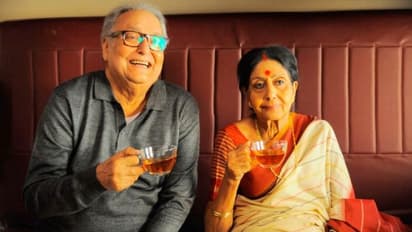 'আমারও যাওয়ার দিন এসেছে, যতদিন বাঁচব সৌমিত্রকে ভুলতে পারব না', সাবিত্রী চট্টোপাধ্যায়ের স্মৃতিচারণা