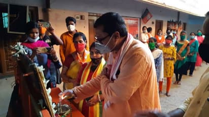 আত্মরক্ষায় মহিলাদের কুংফু-ক্যারাটে প্রশিক্ষণ, পশ্চিম মেদিনীপুরে বিজেপির 'উমা' কর্মসূচি