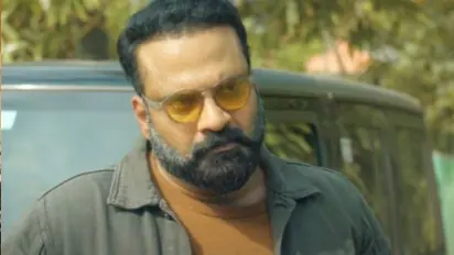 ഇംഗ്ലിഷ് ആൽബത്തിൽ ഗായകനായി ടിനി ടോം; വീഡിയോ കാണാം.