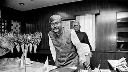 15 बड़ी बातें: इंजीनियरिंग तक की पढ़ाई, इंटरकास्ट मैरिज करने वाला 'मुन्ना' 7वीं बार बना CM