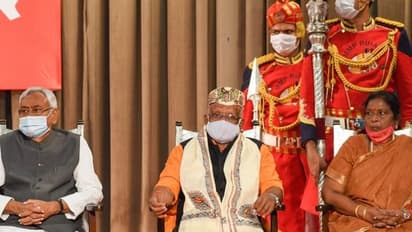 बिहारः 21 मिनट चली पहली कैबिनेट मीटिंग,सीएम नीतीश ने रखे अपने पास ये विभाग,जानिए किस मंत्री को मिला कौन विभाग