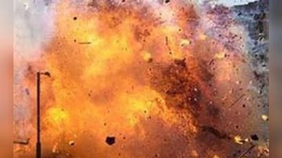 বোমা বানাতে গিয়ে ঘটল বিপত্তি, দাঁতনে বিস্ফোরণে গুরুতর জখম তিন যুবক