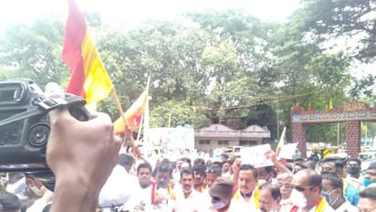 ಸಿಎಂ ಬಿಎಸ್ ಯಡಿಯೂರಪ್ಪ ರಾಜೀನಾಮೆಗೆ ಆಗ್ರಹ  : ತೀವ್ರ ಪ್ರತಿಭಟನೆ