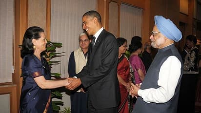 పుస్తకంలో రాహుల్, మన్మోహన్ల ప్రస్తావన: ఒబామాపై యూపీలో కేసు