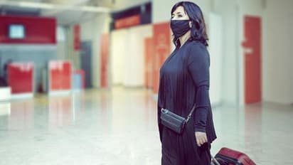 കൊവിഡ് ഭീഷണി തീര്‍ന്നില്ല; യാത്ര ചെയ്യുമ്പോള്‍ ശ്രദ്ധിക്കേണ്ട മൂന്നേ മൂന്ന് കാര്യങ്ങള്‍...